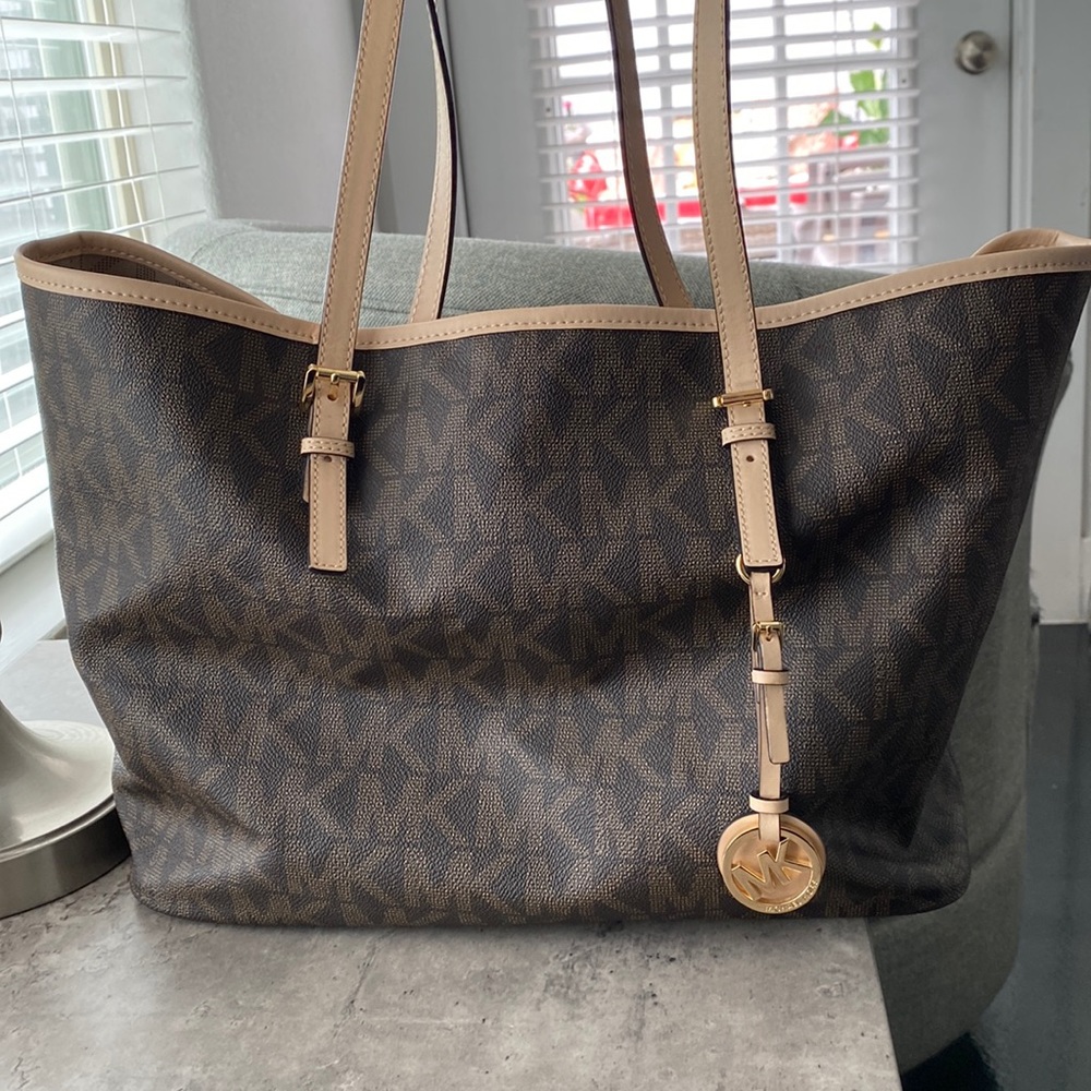 Michael Kors Tote.